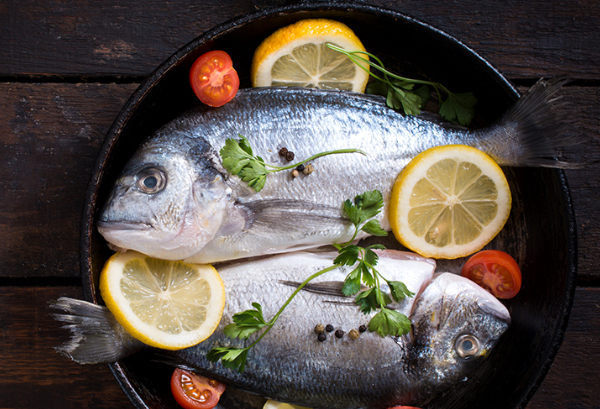 哺乳期吃啥鱼下奶最快，3种催奶鱼汤的做法